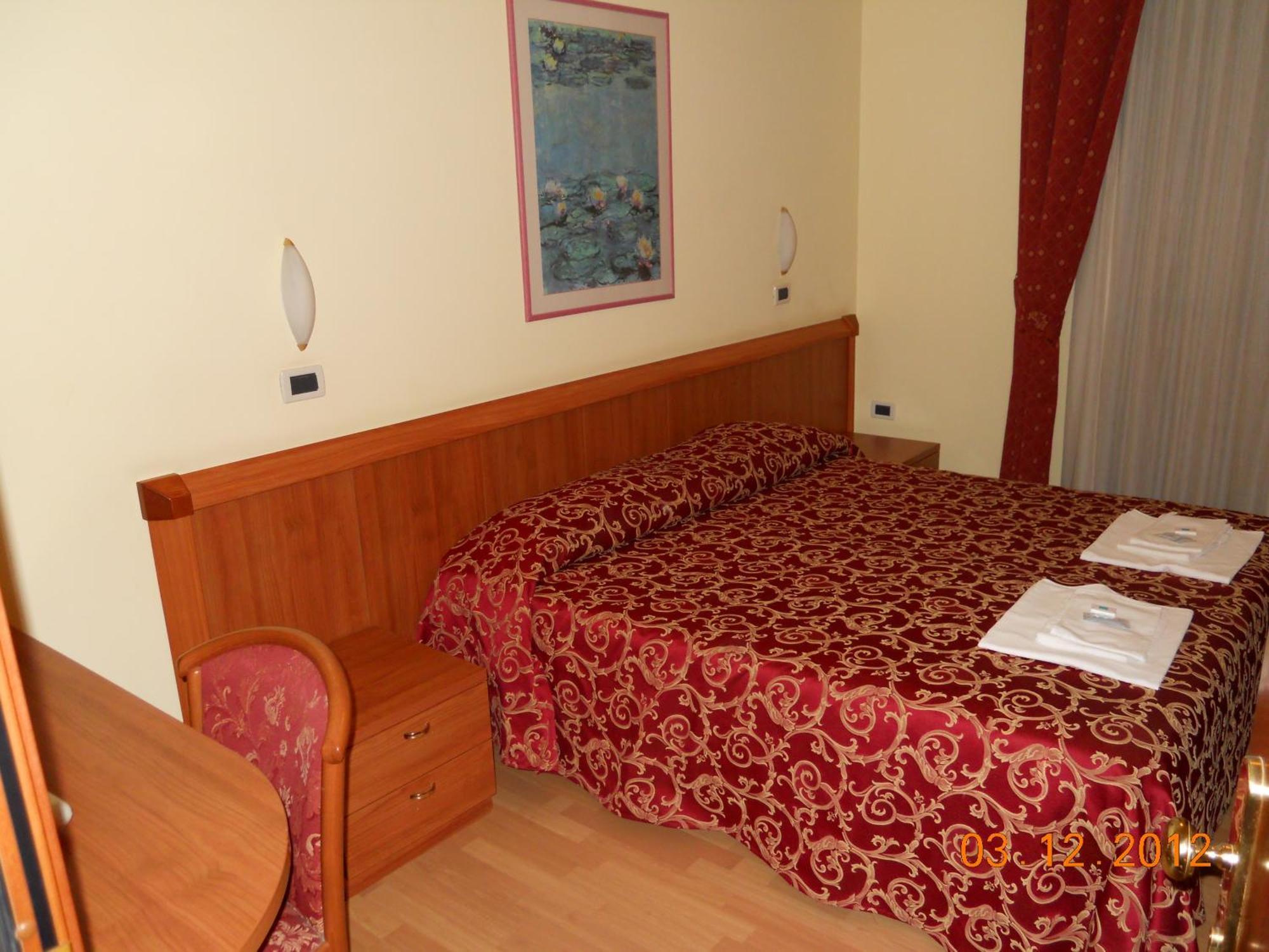 Hotel Val Di Sangro Perano エクステリア 写真