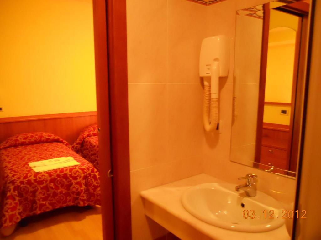 Hotel Val Di Sangro Perano 部屋 写真